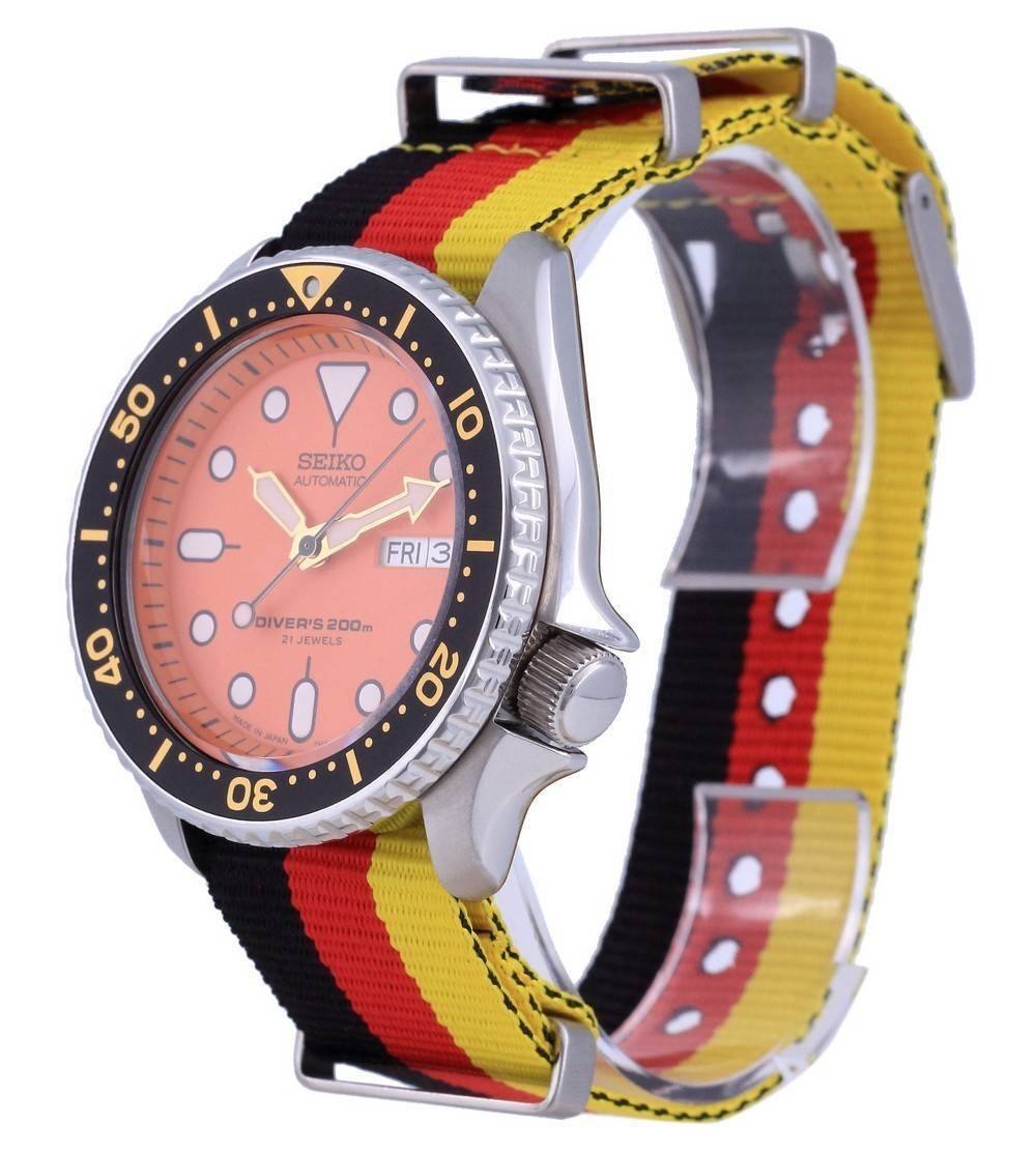 Seiko Automatic Diver's Japan Made Polyester SKX011J1-var-NATO26 200M Men's Watch