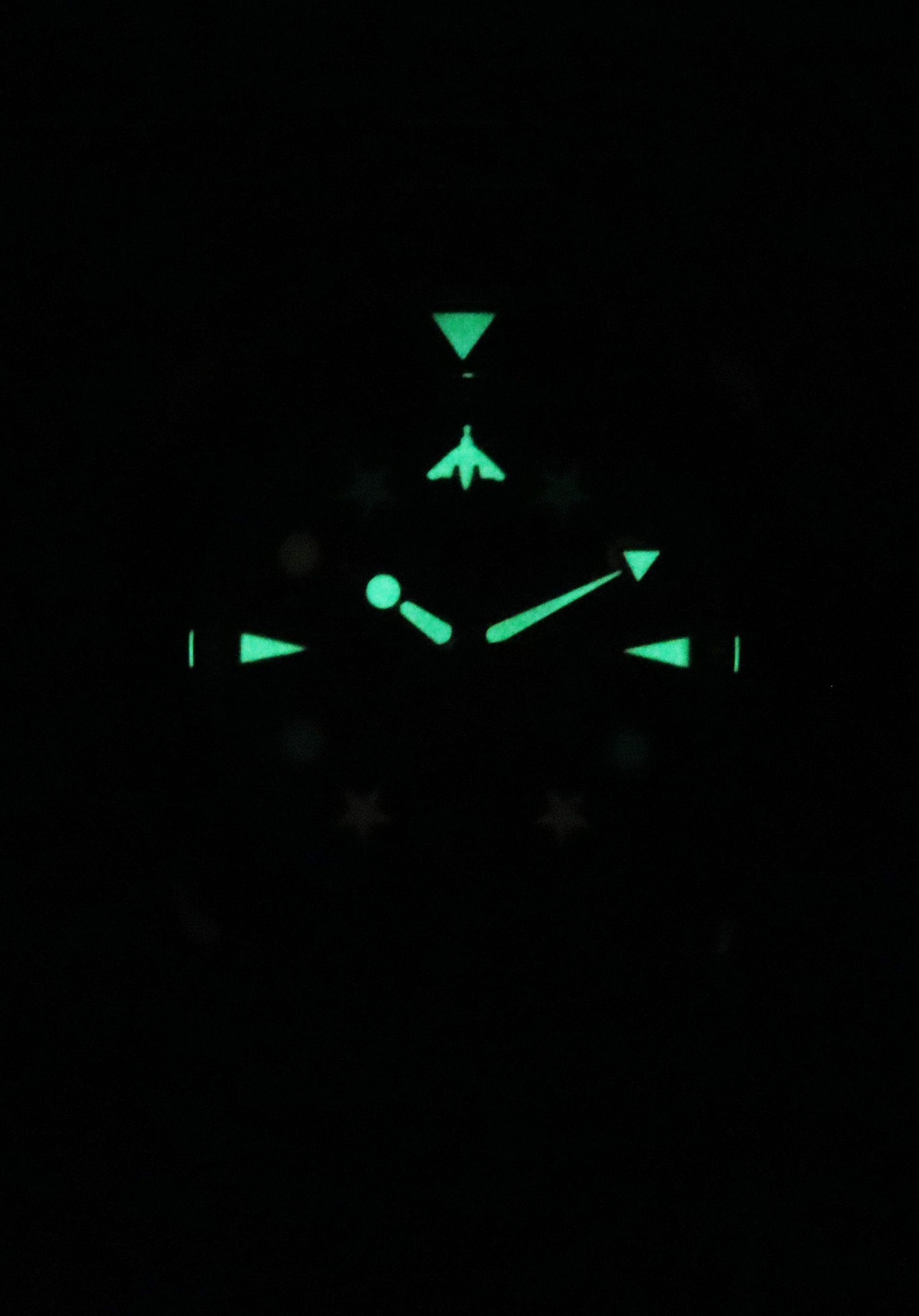 Gucci Dive Stainless Steel Black Dial Quartz Diver's YA136221 200M Men's Watch